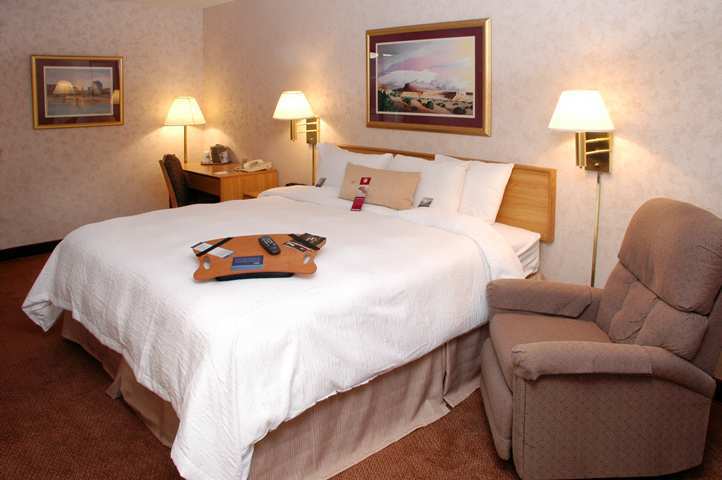 Готель Spark By Hilton Colorado Springs I 25 Central Екстер'єр фото